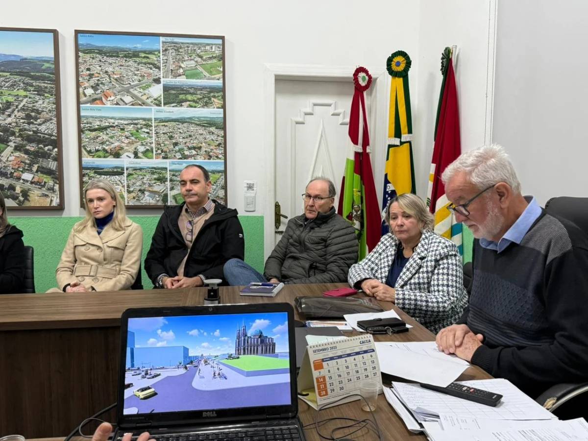 Entidades conhecem projeto da segunda etapa do binário de Cocal do Sul — foto 1