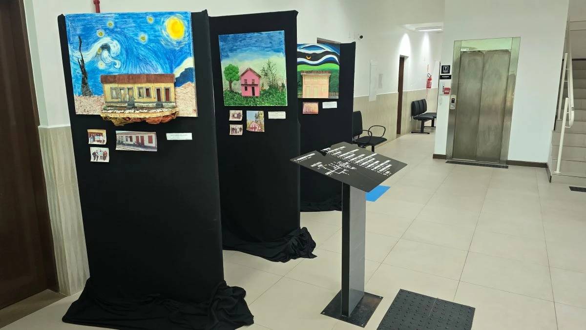 Paço Municipal de Morro da Fumaça recebe exposição artística de educandos da Apae fumacense — foto 2