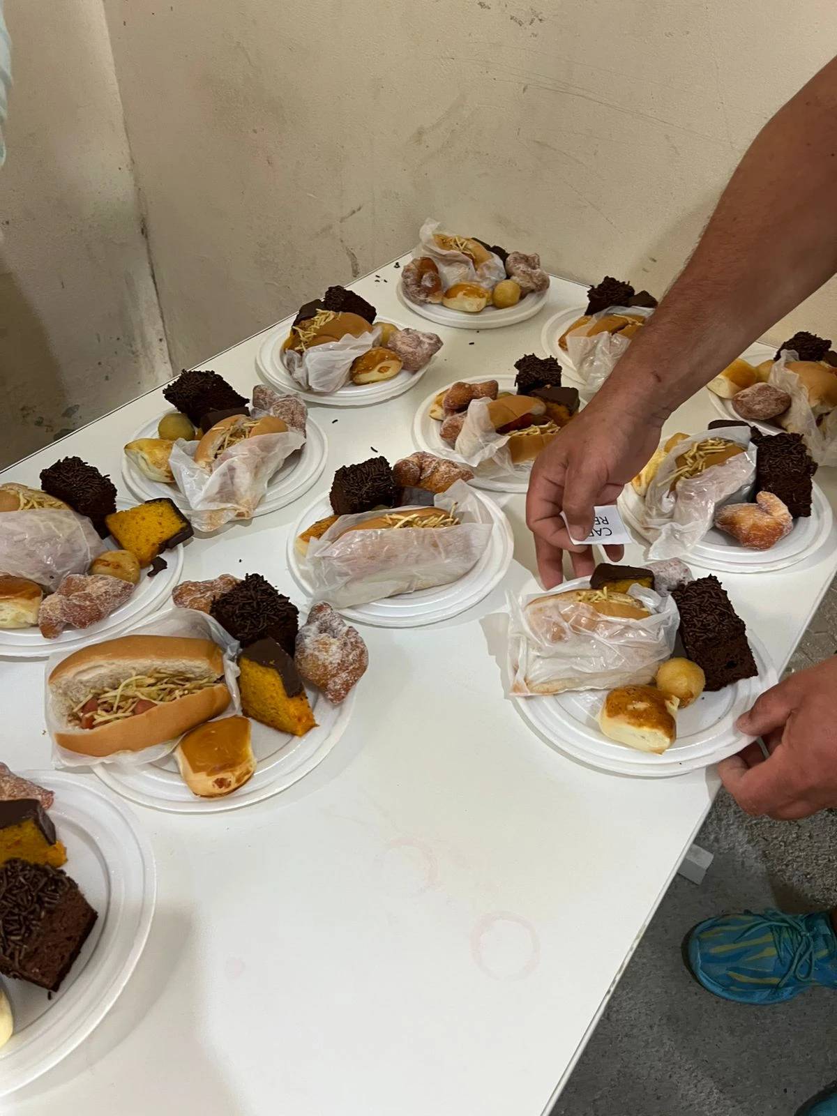 Com apoio de voluntários, Criciúma oferece serviços de cuidado e acolhimento a pessoas em situação de rua — foto 6