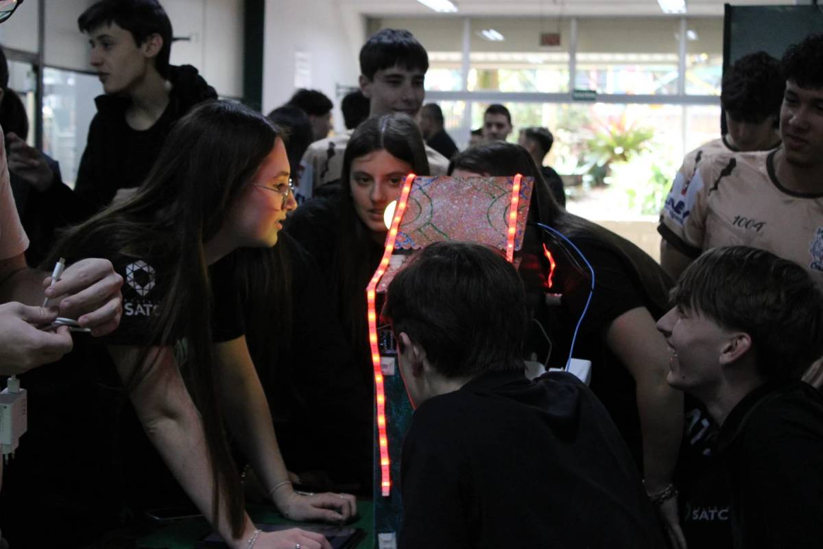 Feira de Disciplinas Eletivas destaca a criatividade dos alunos do Colégio Satc — foto 1