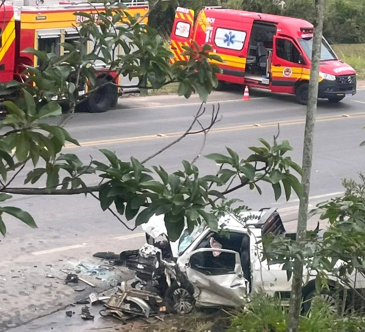 Acidente fatal mata motorista e deixa outro ferido em Cocal do Sul — foto 1