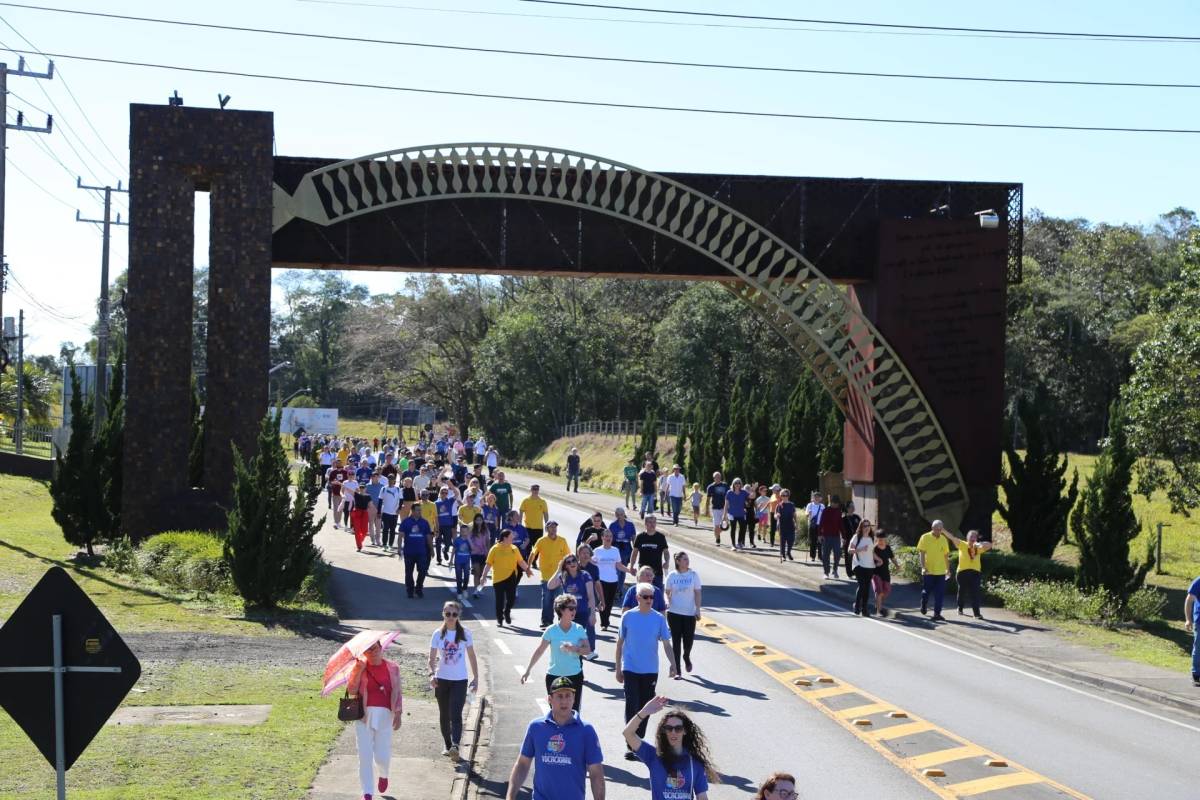 Diocese de Criciúma realiza tradicional Caminhada Vocacional — foto 7