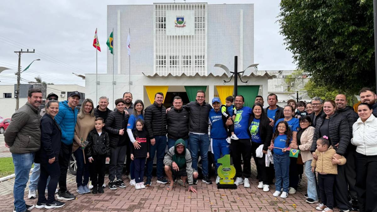 Campeão nacional de motocross é recebido com carreata em Morro da Fumaça — foto 7