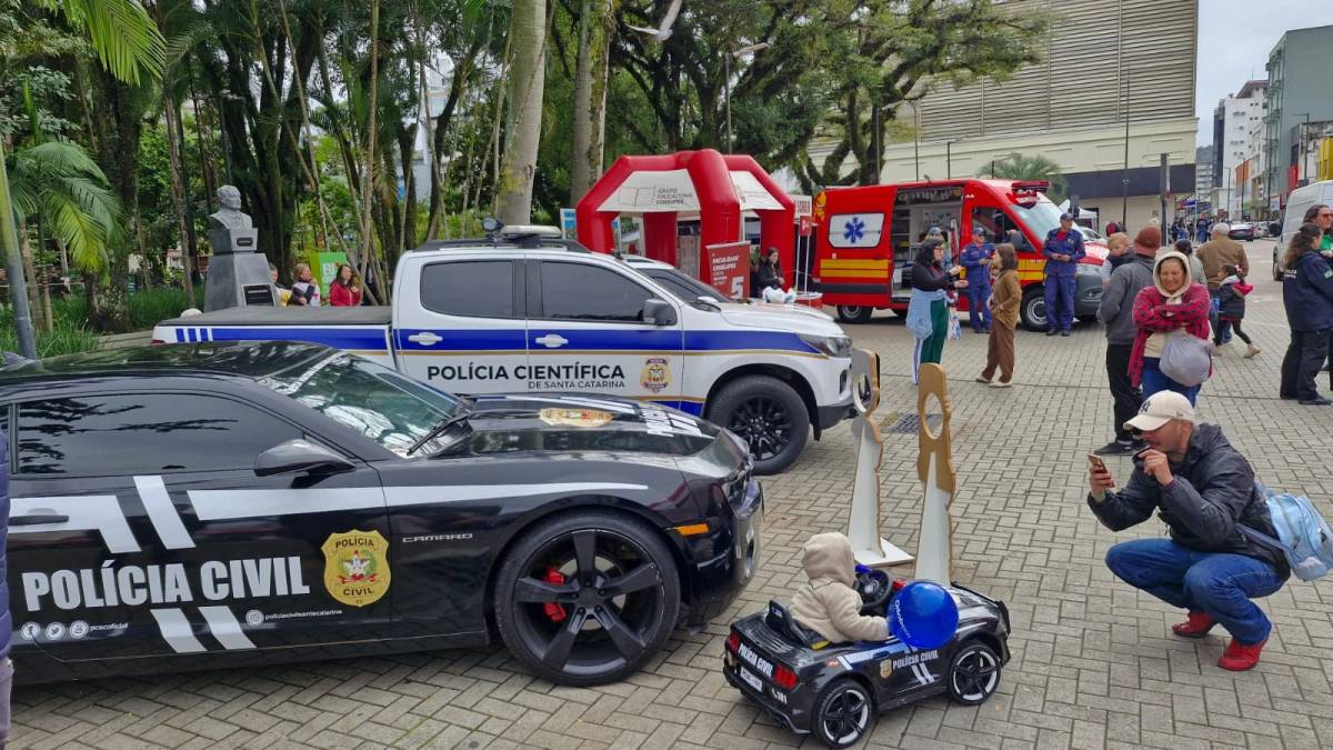 Setembro Amarelo: ação de conscientização é realizada na Praça Nereu Ramos — foto 4