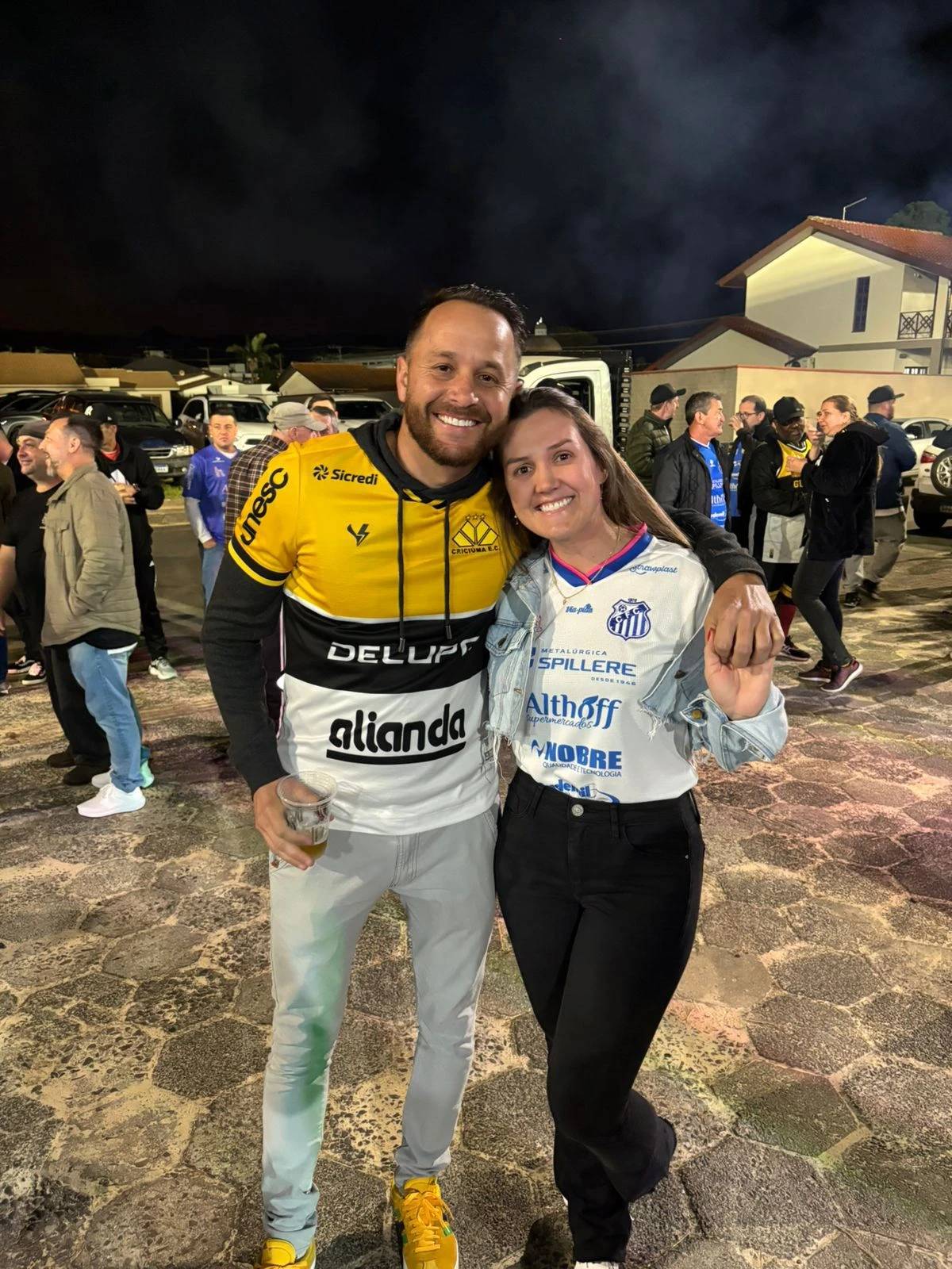 Confraternização entre torcidas do Tigre e Azulão marca noite de futebol em Nova Veneza — foto 1