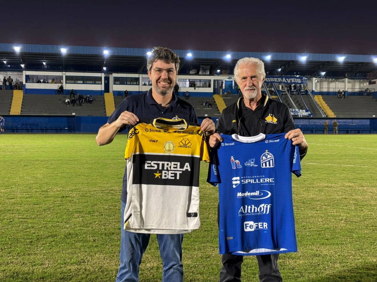 Confraternização entre torcidas do Tigre e Azulão marca noite de futebol em Nova Veneza — foto 11