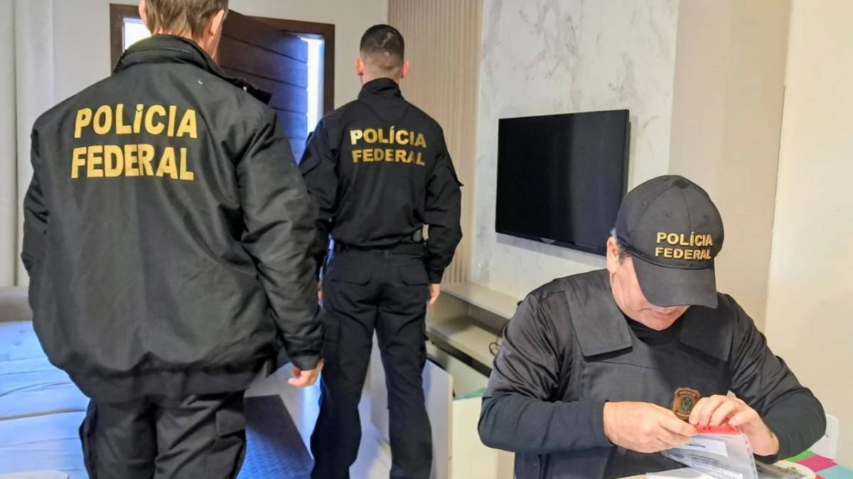 Fotos: Operação da PF cumpre mandados de busca e apreensão em Nova Veneza e Forquilhinha — foto 2