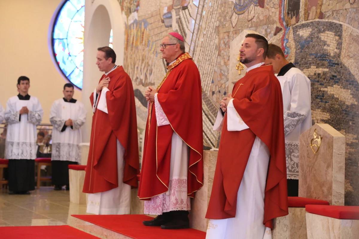 Basílica celebra um ano de elevação com abertura da Porta da Misericórdia — foto 2