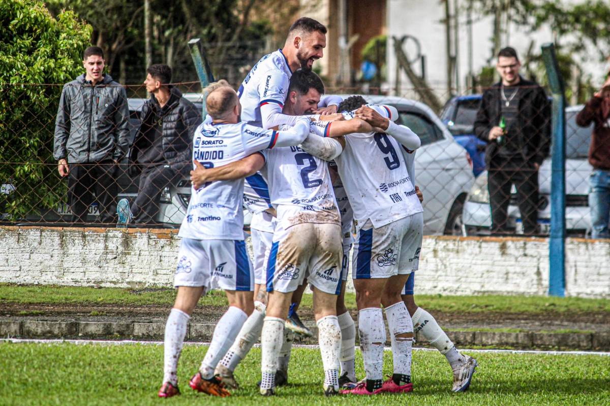 Içara estreia sábado em Palhoça no Estadual Não Profissional — foto 2
