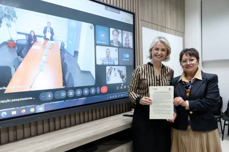Unesc firma acordos de cooperação com universidade de país da América do sul — foto 4