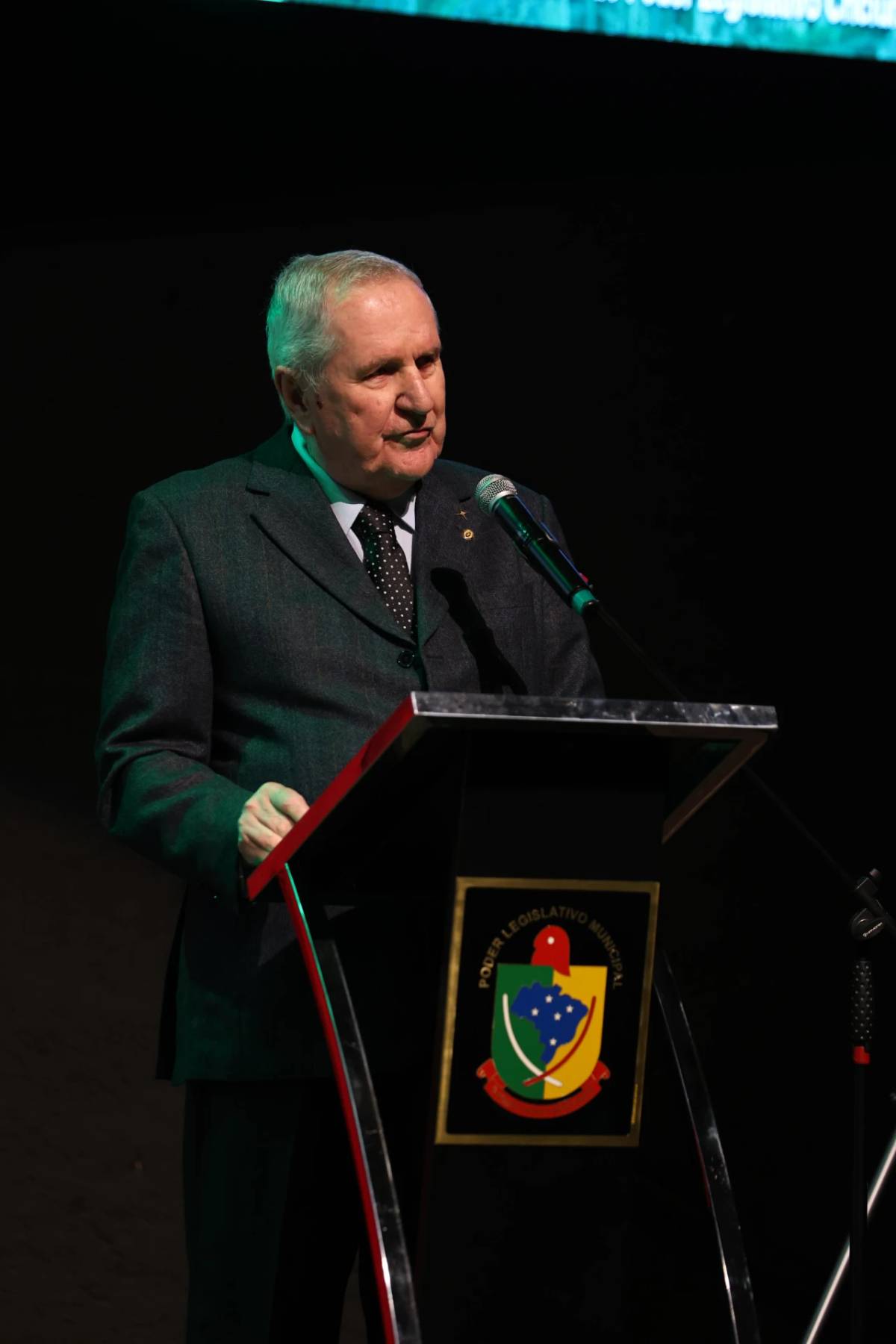 Câmara de Criciúma homenageia ex-presidentes e servidores em sessão especial — foto 2