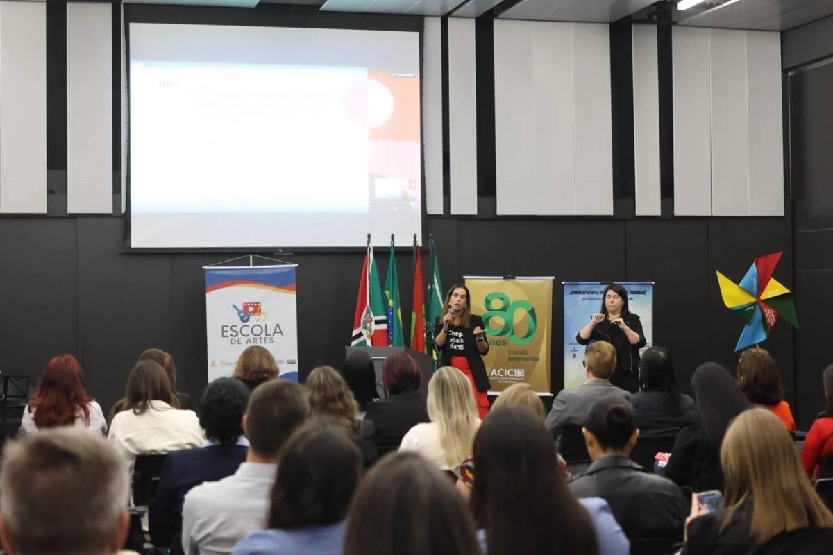 Evento gratuito em Criciúma debate inserção do jovem no mercado de trabalho — foto 2