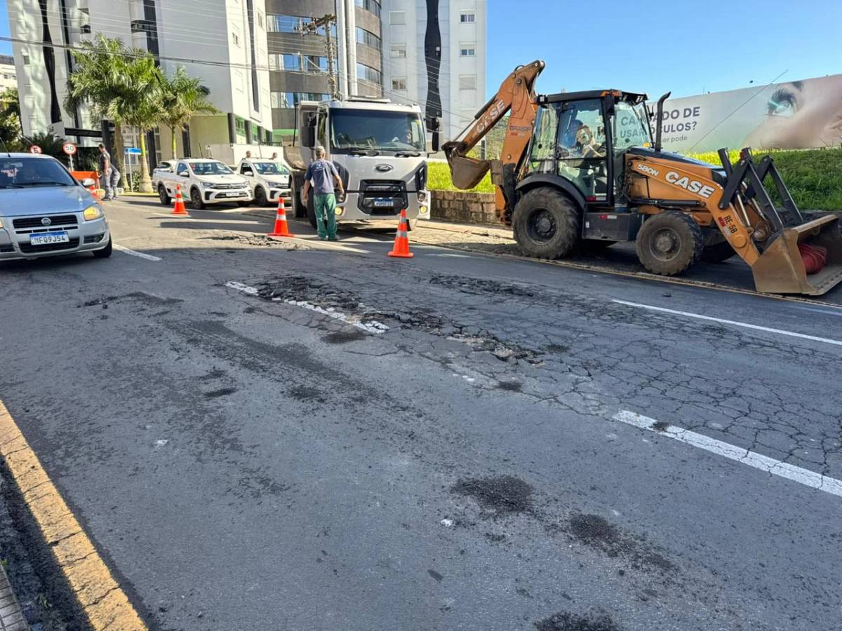 Vídeo: rompimento de adutora afeta abastecimento de água em Criciúma — foto 2