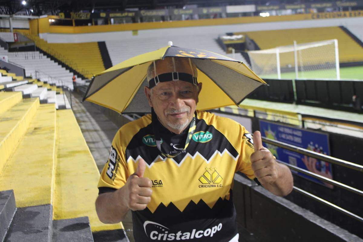 Mais de 2 mil torcedores lamentam eliminação do Tigre pela Copa SC — foto 15