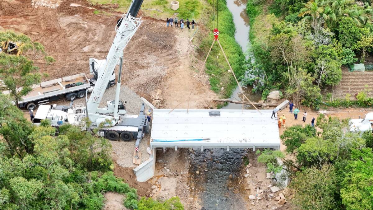 Ponte que liga Morro da Fumaça e Içara recebe nova estrutura — foto 5
