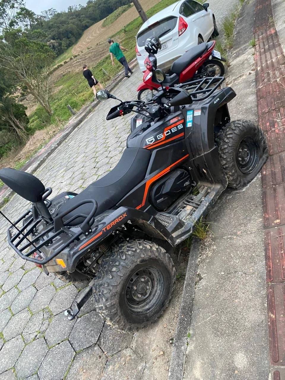 Colisão entre moto e quadriciclo deixa jovem ferido — foto 3