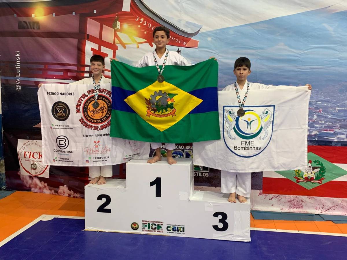 Fotos: associação de Criciúma conquista 26 medalhas em campeonato estadual de karatê — foto 13