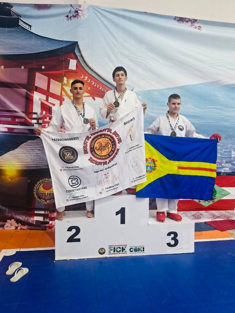 Fotos: associação de Criciúma conquista 26 medalhas em campeonato estadual de karatê — foto 2