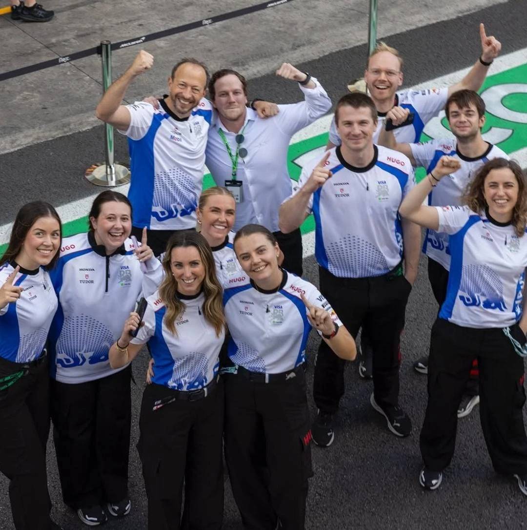 Vídeo: piloto criciumense vence corrida em Interlagos pela Fórmula 4 Brasil — foto 4