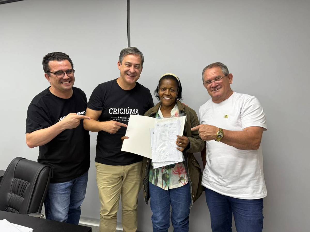 Criciúma realiza entrega de matrículas e oficializa a propriedade de imóveis da Cohab — foto 1