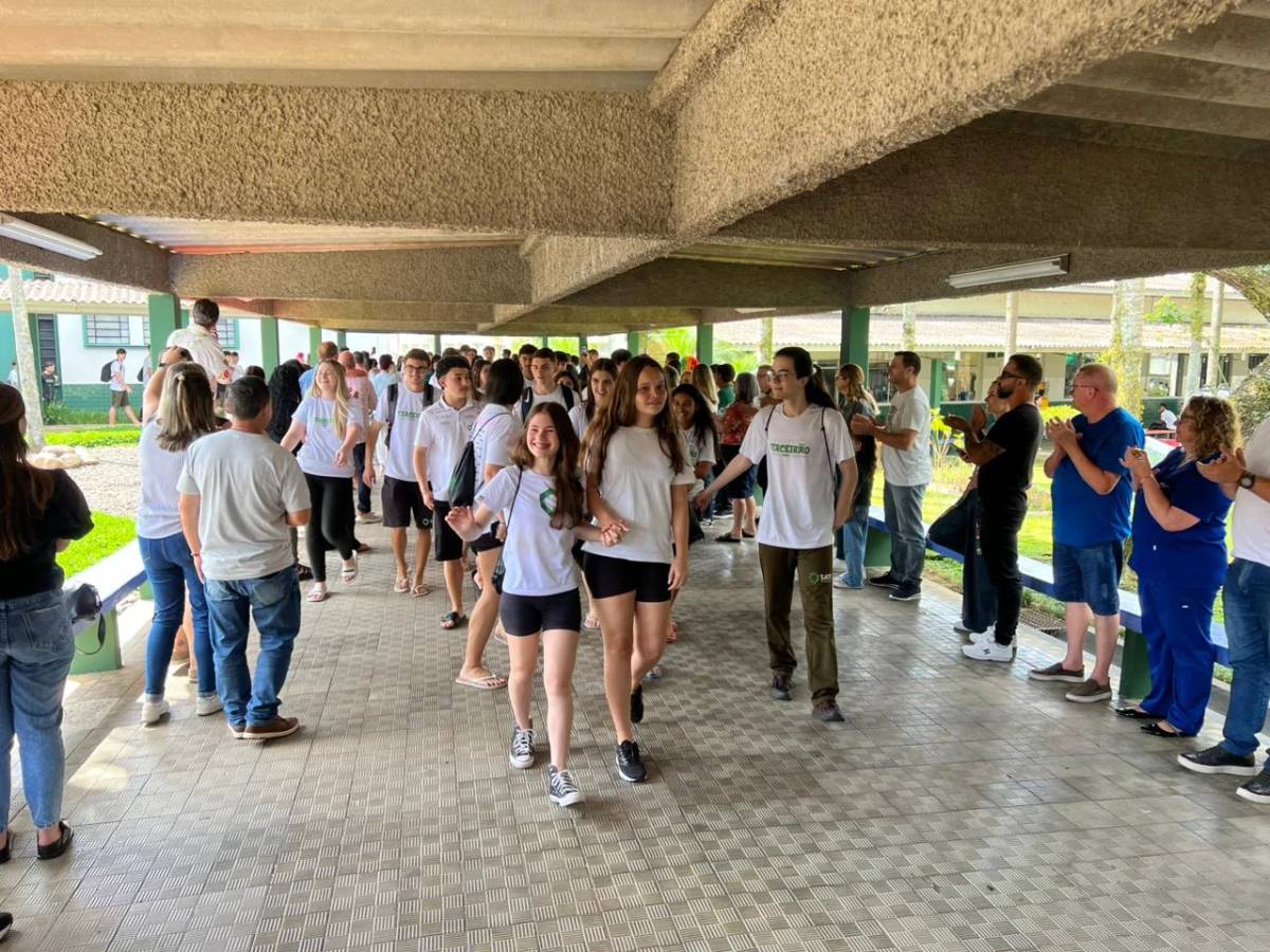 Colégio Satc celebra encerramento do Terceirão com participação emocionante das famílias — foto 1