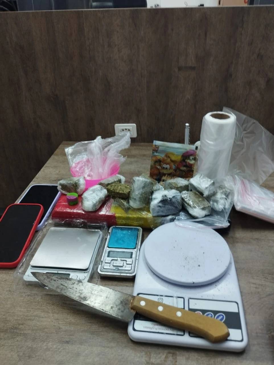 Vídeo: Polícia Civil de Içara apreende dois quilos de drogas e desarticula esquema de traficantes — foto 2