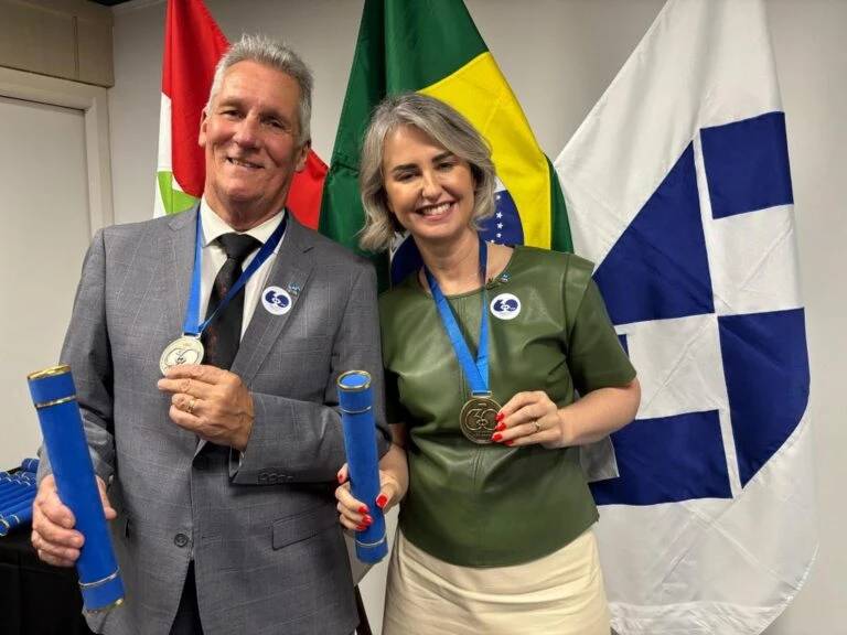 Reitora em Exercício e professor da Unesc são homenageados em evento da área de administração — foto 7