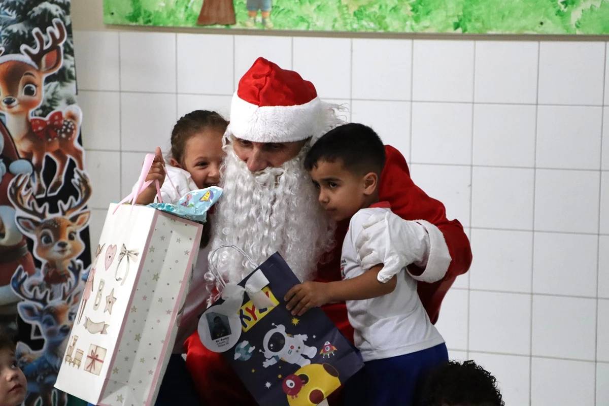 Campanha Sonho de Natal do Grupo Unimed Criciúma leva alegria a mais de 400 crianças — foto 3