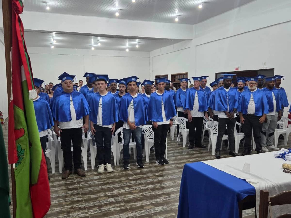 Prefeitura e Senai formam 49 alunos em cursos de qualificação profissional em Urussanga — foto 2