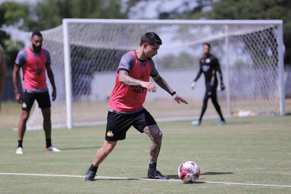 Criciúma faz treino técnico e tático no Estádio da Montanha — foto 2