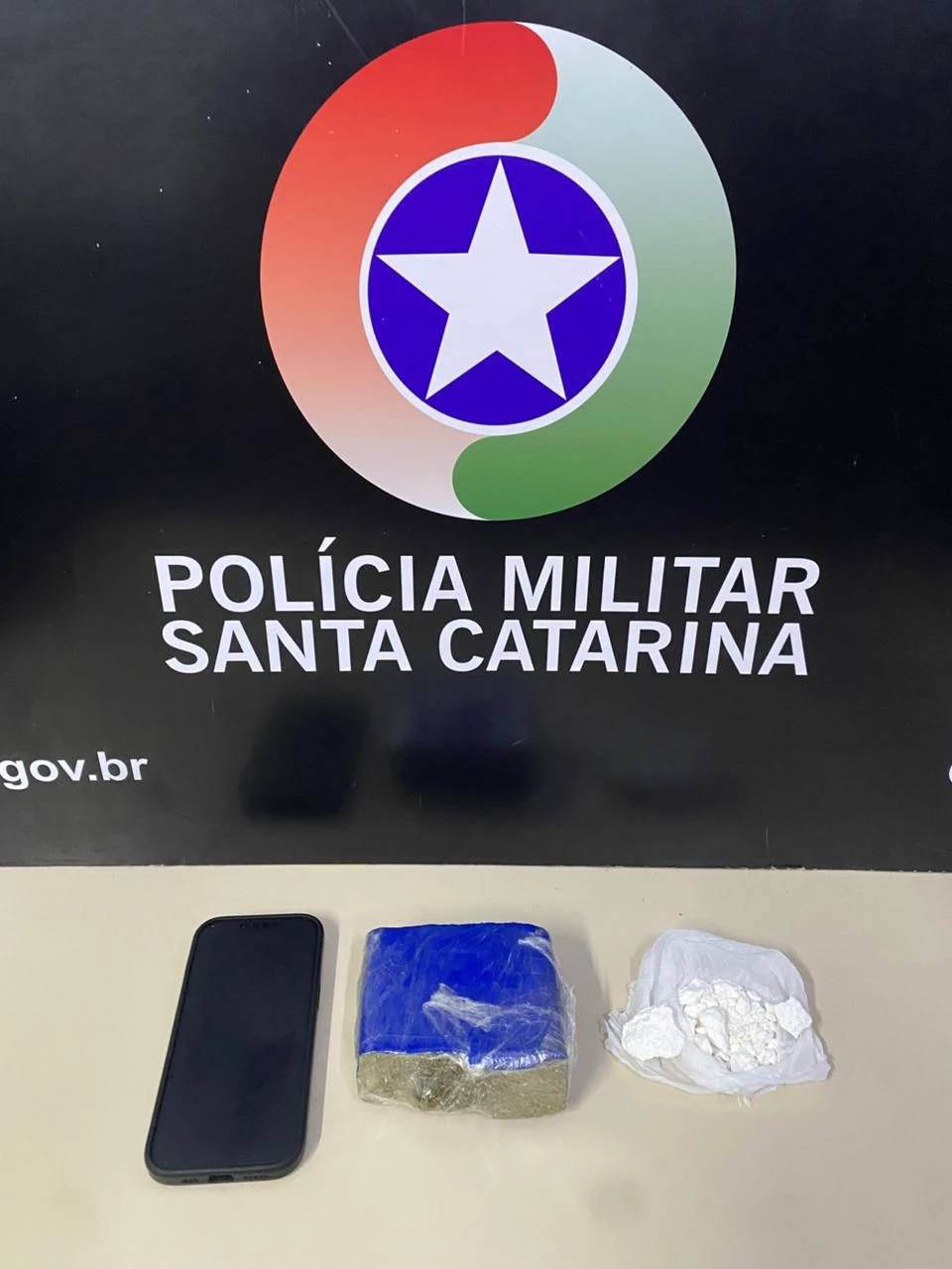 Perseguição policial termina com dupla presa por tráfico de drogas em Cocal do Sul — foto 1