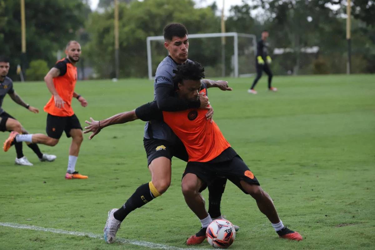 Criciúma vence o Monsoon em jogo-treino — foto 9