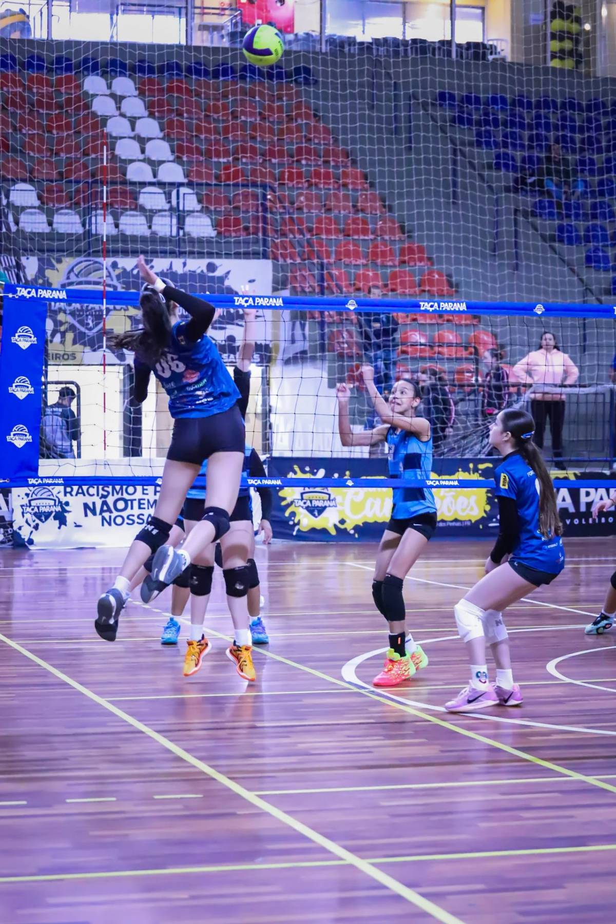 Atletas do Vôlei de Forquilhinha são convocadas para laboratório de observação da Seleção Catarinense — foto 1
