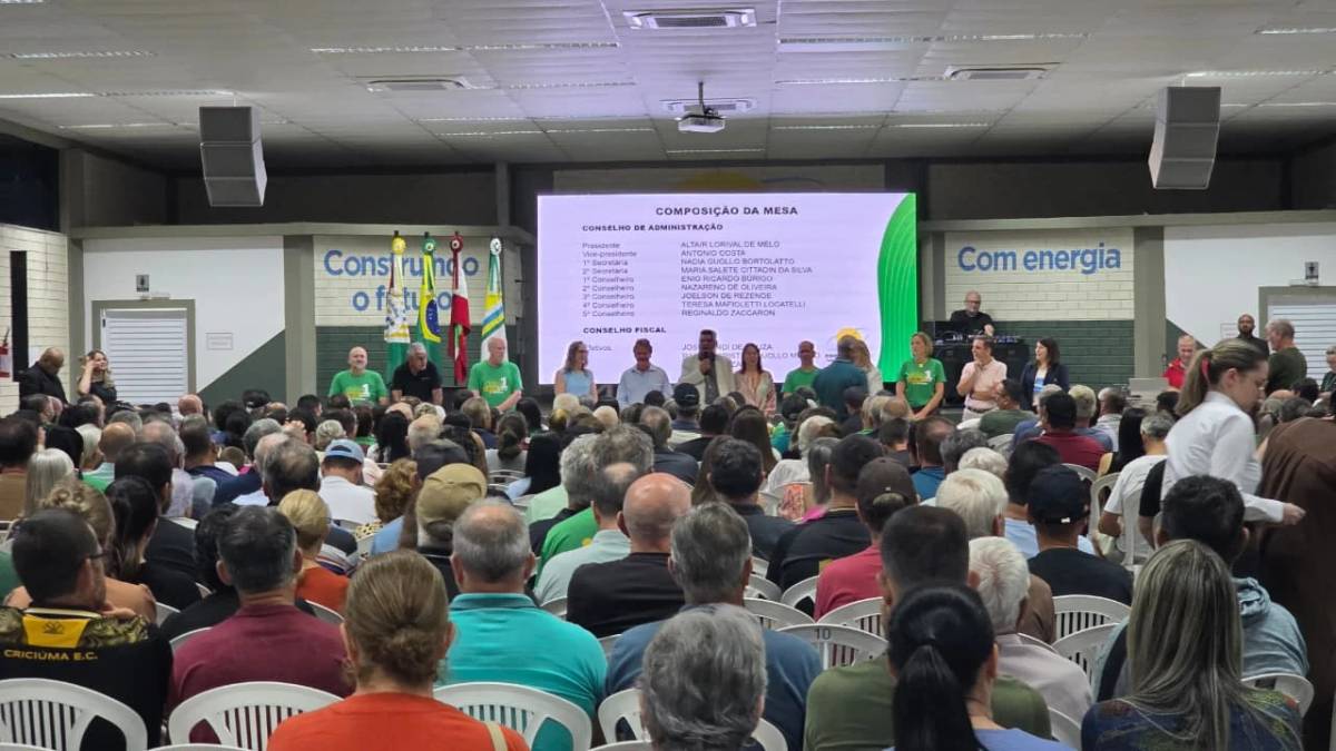 Coopercocal promove assembleia com aprovação de contas e definição de projetos sociais — foto 1