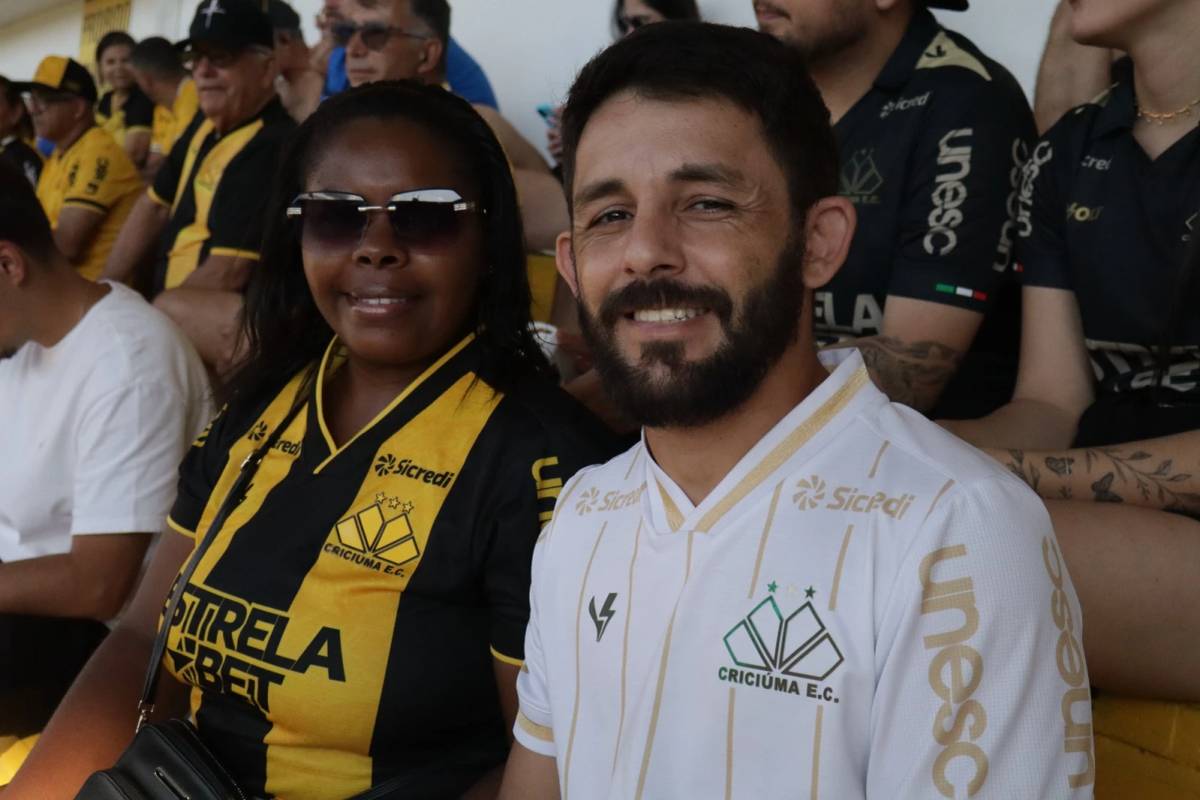 Fotos: mais de 6,5 mil torcedores acompanham empate entre Criciúma e Brusque — foto 1