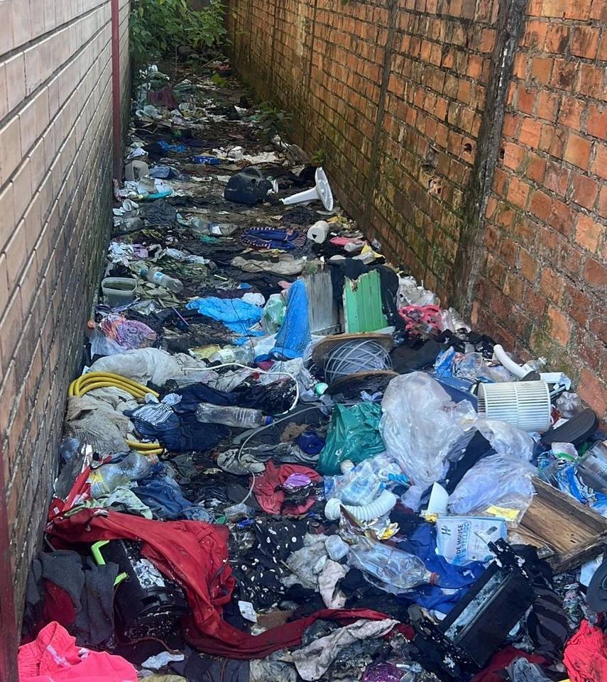 Vídeo: casal que vivia em barraca é encaminhado para internação no Pinheirinho — foto 9