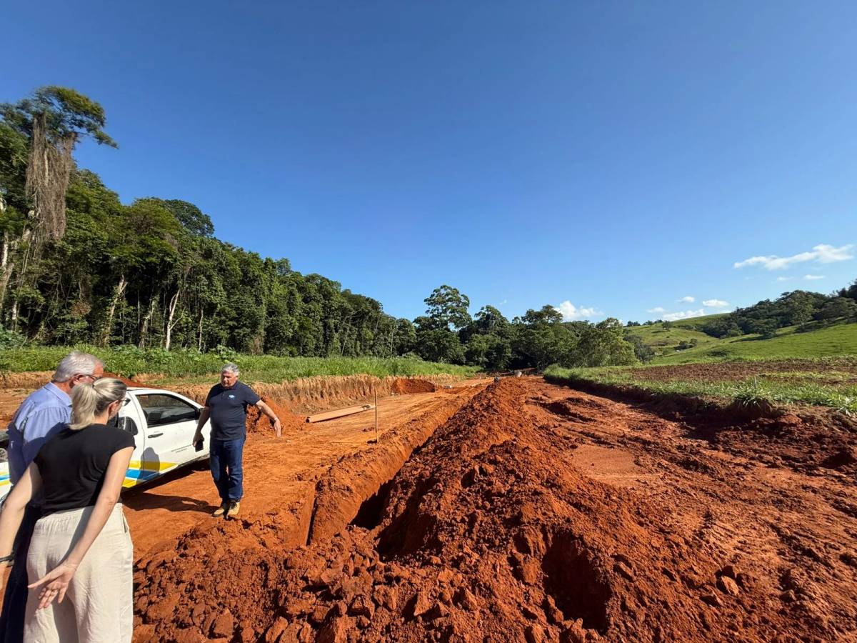Rede de esgoto marca avanço das casas populares em Cocal do Sul — foto 2