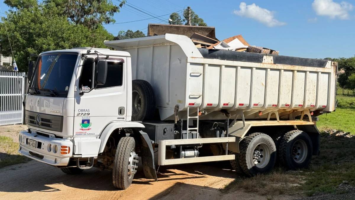 Mutirão recolhe 6,5 toneladas de itens volumosos em Morro da Fumaça — foto 1