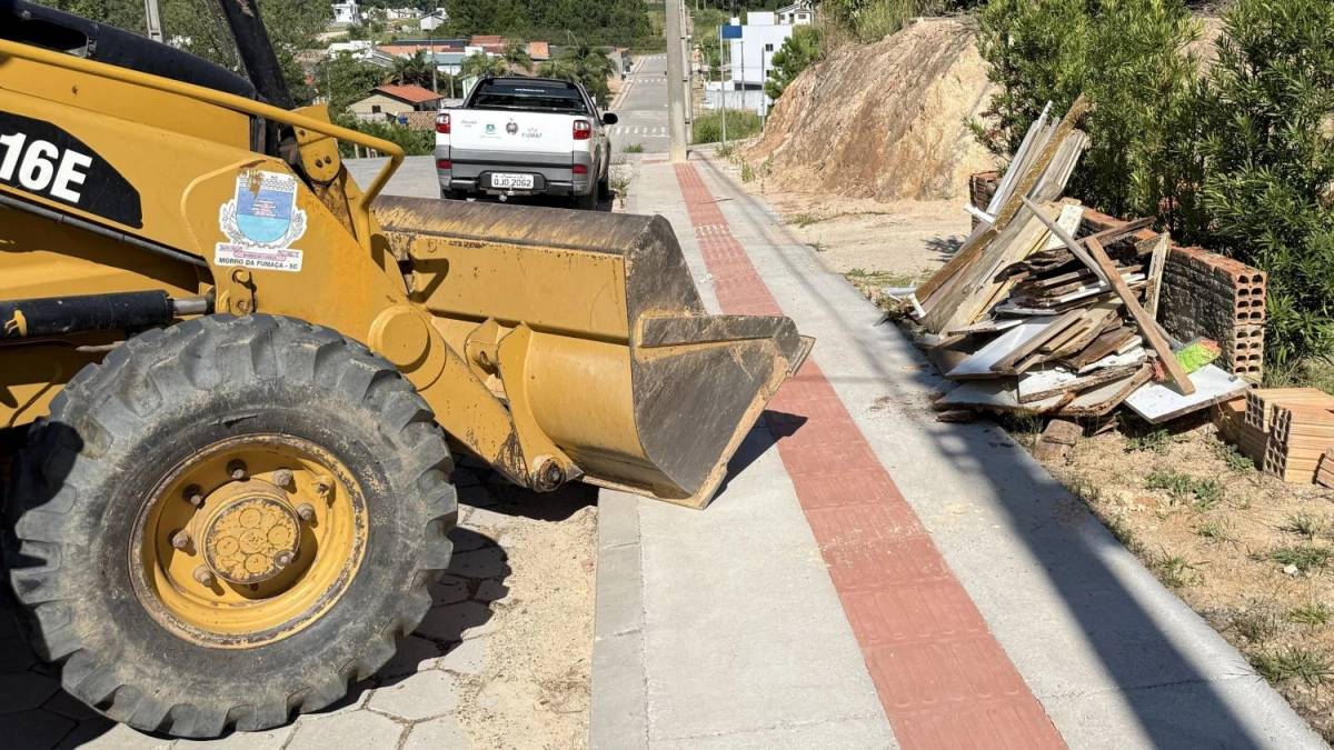 Mutirão recolhe 6,5 toneladas de itens volumosos em Morro da Fumaça — foto 3
