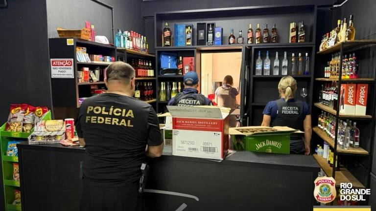 Criciúma e mais sete municípios do Sul de SC são alvos de operação contra contrabando e lavagem de dinheiro — foto 1