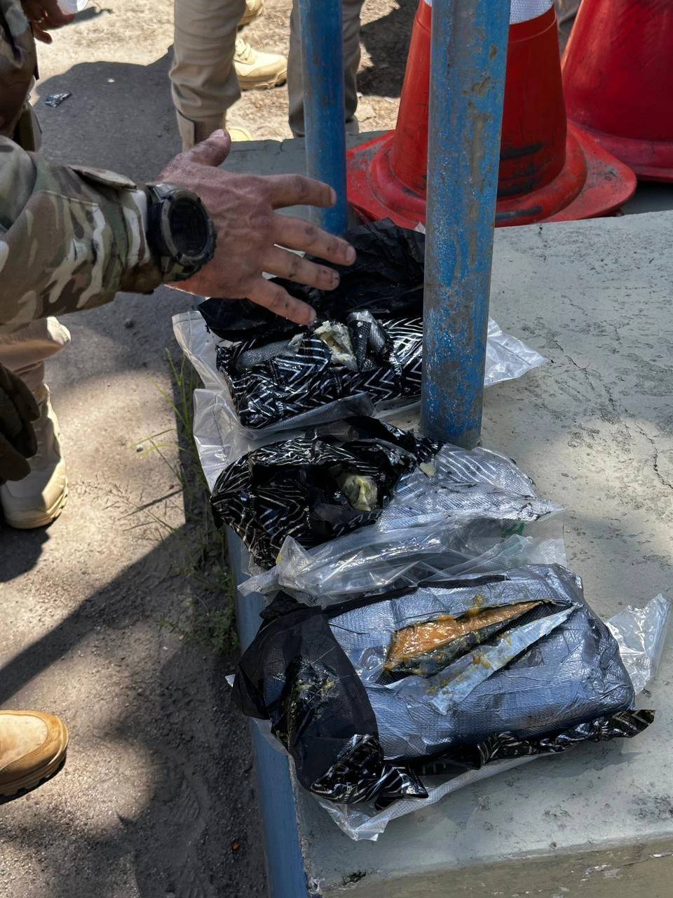 Vídeos: PRF intercepta carga de 'supermaconha' escondida em portas de carro na BR-101 — foto 1