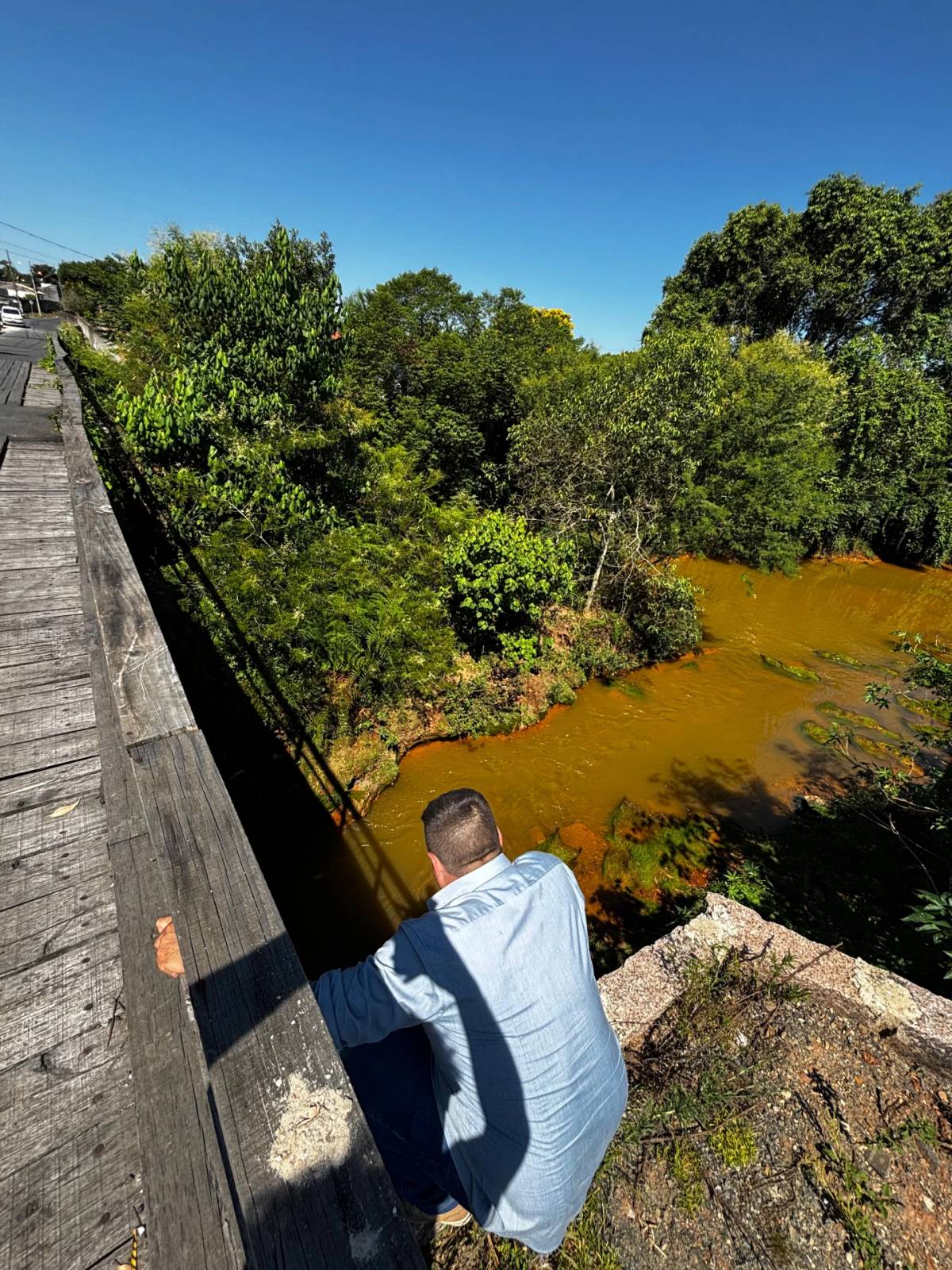 Vereador relata acidente em ponte de madeira e cobra melhorias: 'Estamos muito preocupados' — foto 2