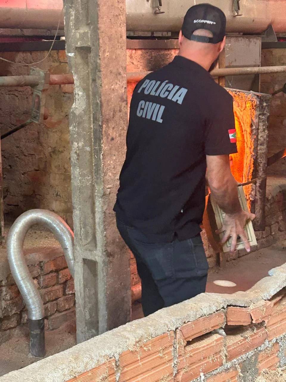 Criciúma: Polícia Civil incinera 30 quilos de drogas apreendidas em ação conjunta — foto 2