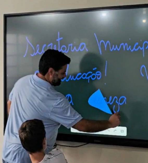 Nova Veneza instala lousas digitais e inova práticas de ensino nas salas de aula — foto 2