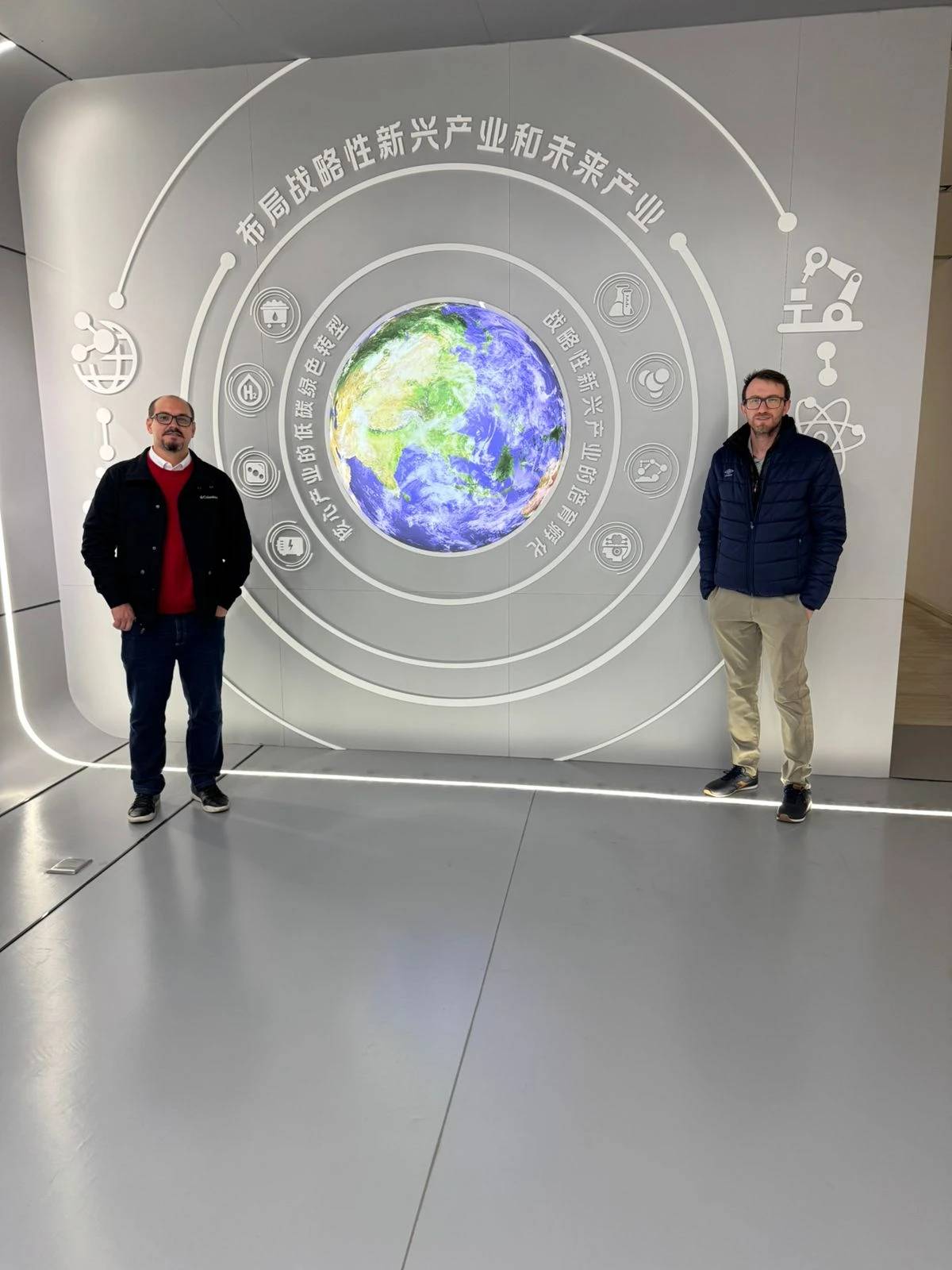 Delegação brasileira visita centros de pesquisa e indústria na China — foto 2