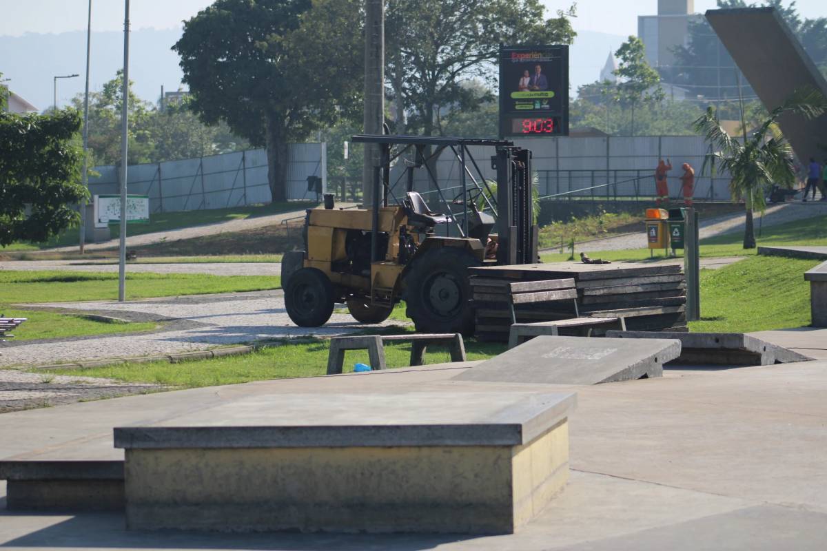 Fotos: estrutura do STU National começa a ser montada em Criciúma — foto 2