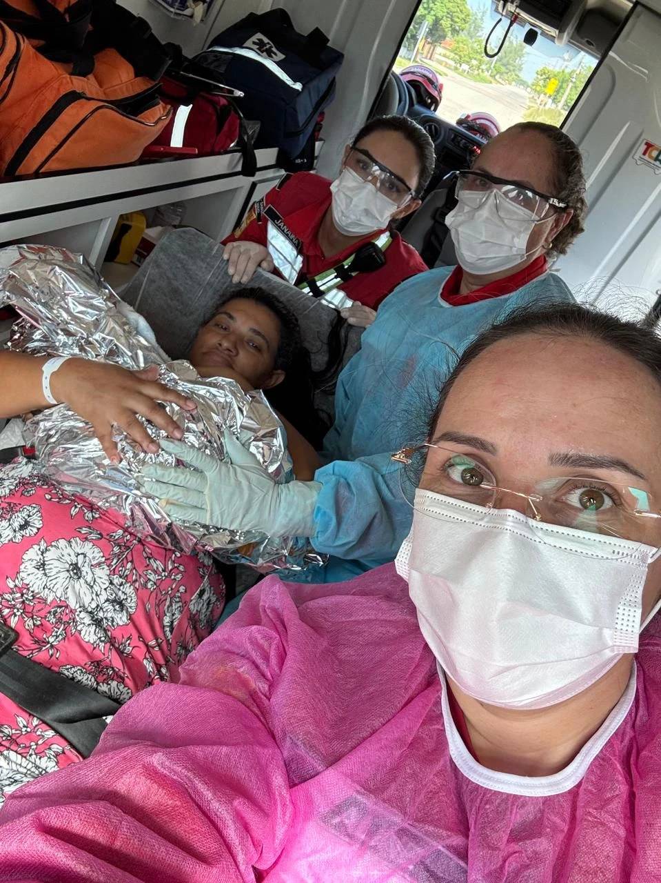 Mulher dá à luz a caminho do hospital em Jaguaruna — foto 2