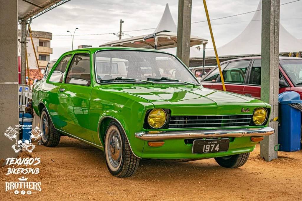 Evento gratuito reúne carros antigos, motos e shows em Balneário Rincão — foto 2
