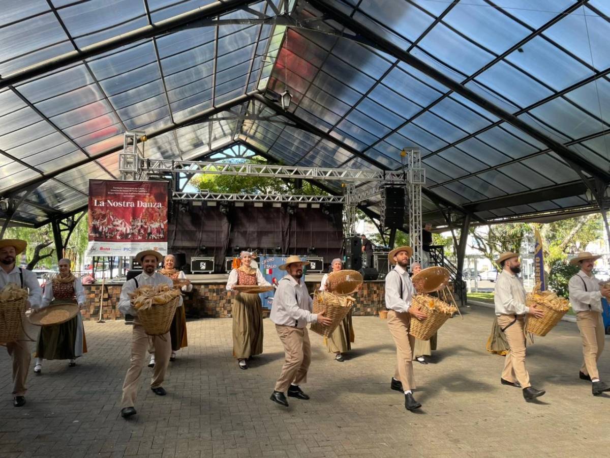 Espetáculo no Sul catarinense: La Nostra Danza reforça tradição italiana — foto 2