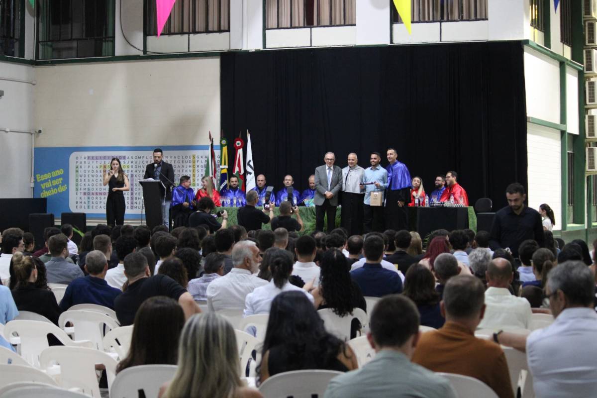 Colação de grau interna marca formação de 77 novos profissionais da Unisatc — foto 6
